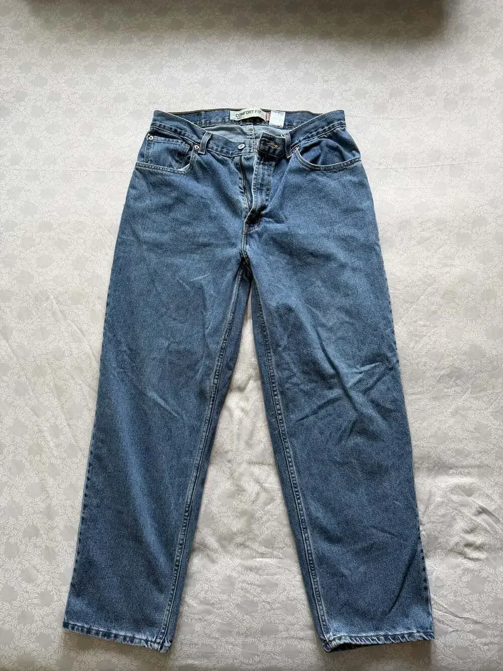 Vintage Y2K 2005 Levi's 560 Comfort Fit Baggy Tapered Jeans Blue Denim Men's